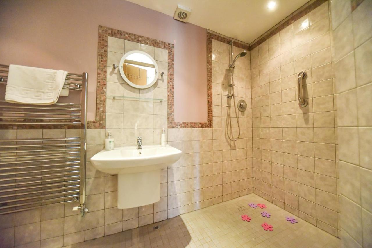 Coach House Mews Villa Matlock  Dış mekan fotoğraf
